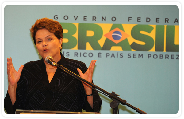 Presidente Dilma esteve presente na solenidade em que o acordo foi assinado