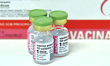 vacina meningococica c